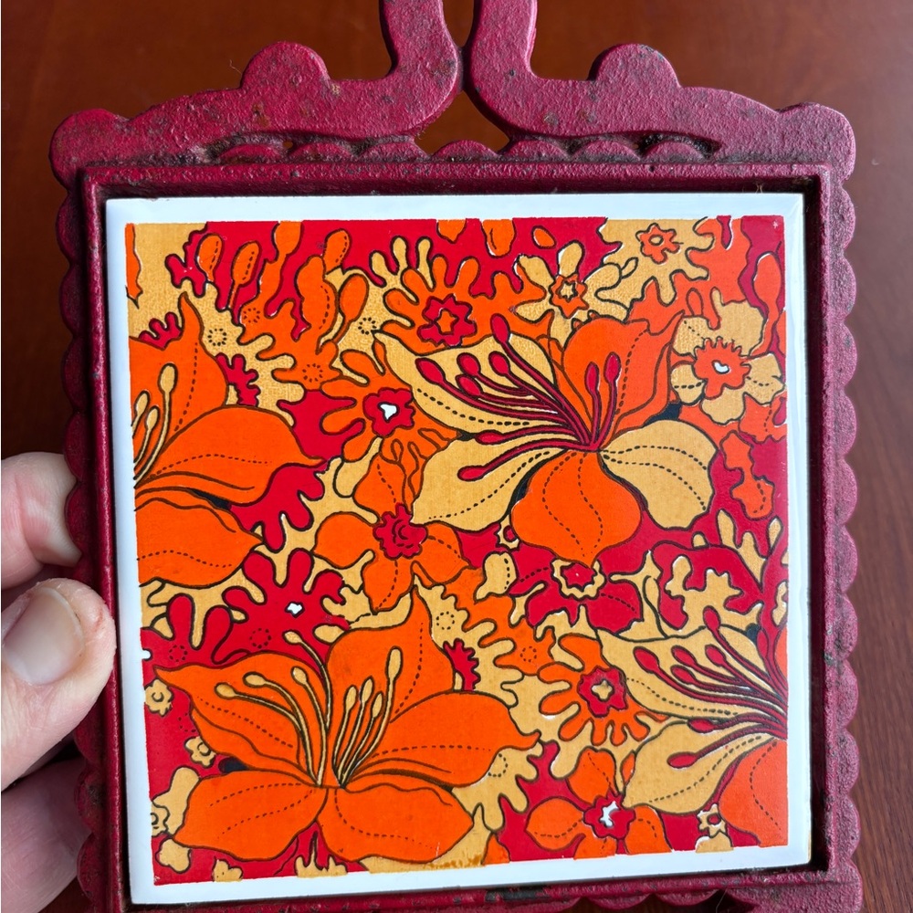 Vintage Kitchen Trivet with Floral Tile Made in Japan - Picture 5 of 10